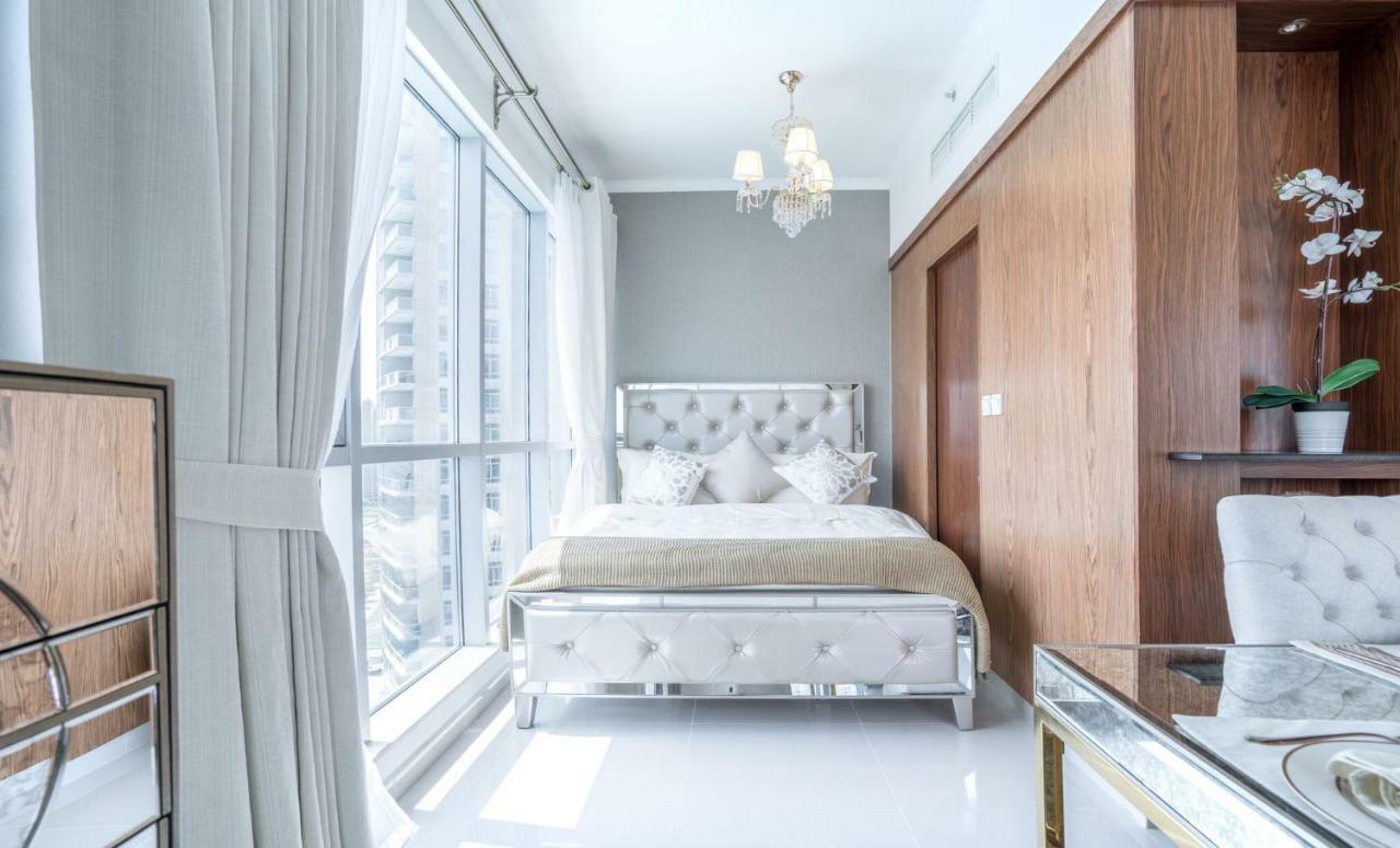 Elite Royal Apartment - Full Burj Khalifa & Fountain View - Opal - 2 Bedrooms Plus 1 Open Bedroom Without Partition Dubai Eksteriør bilde